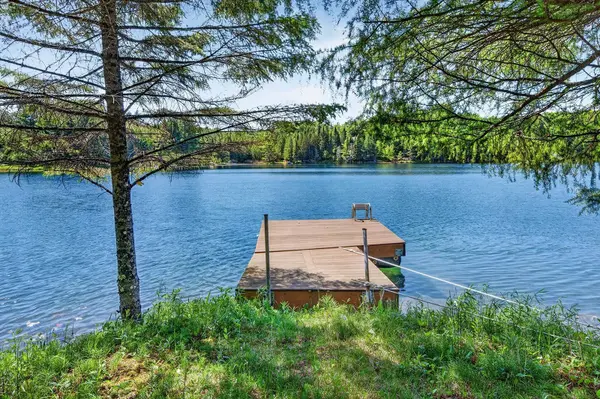 34 Ch. du Lac-Fawn E., Harrington, QC J8G2T3