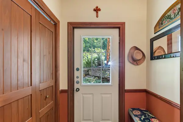 236 Ch. de la Forêt #4, Mont-tremblant, QC J8E3K8