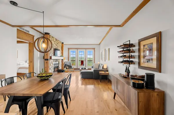 170 Ch. des Sous-Bois #6, Mont-tremblant, QC J8E3M1