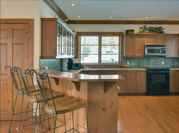 247 Ch. des Cerfs, Mont-tremblant, QC J8E1T1