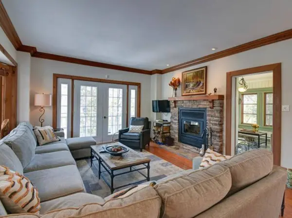 247 Ch. des Cerfs, Mont-tremblant, QC J8E1T1