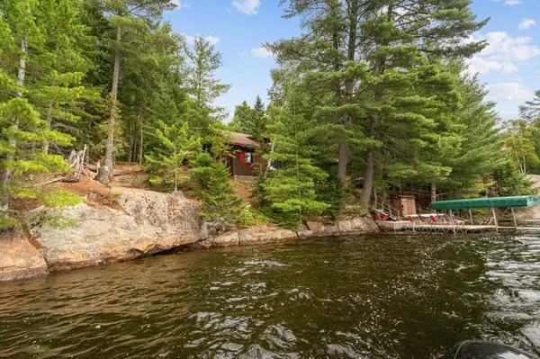 8340 Rive du Lac-Tremblant, Lac-tremblant-nord, QC J8E1B3