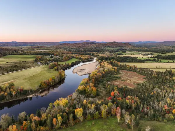 257 Route de Crystal Falls, Arundel, QC J0T1A0