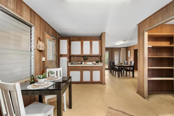 1319 16th AVE, Honolulu, HI 96816