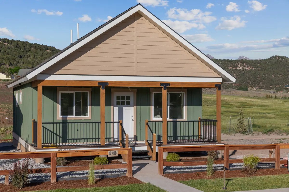 236 Redcliff Dr, Ridgway, CO 81432-9278
