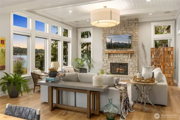 3123 E Lake Sammamish Pkwy NE, Sammamish, WA 98074
