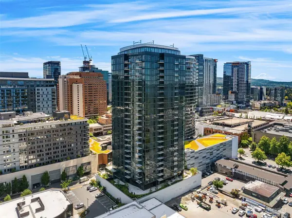 889 103rd AVE #410, Bellevue, WA 98004
