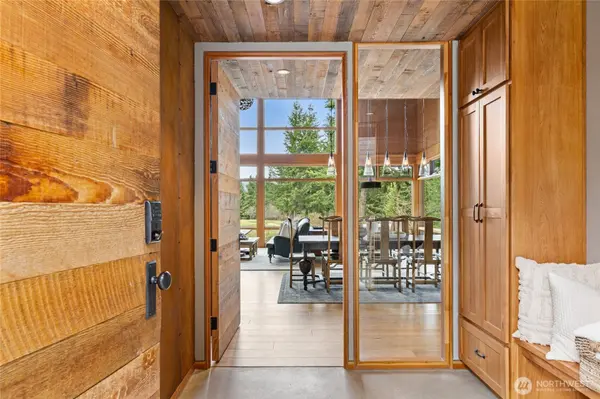 250 Leaden Queen LN, Cle Elum, WA 98922