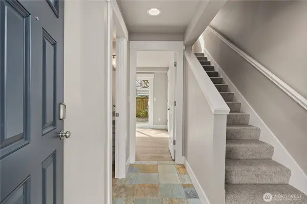 5015 A 8th AVE NW, Seattle, WA 98107