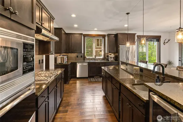 301 Black Nugget LN, Cle Elum, WA 98922
