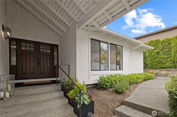 1824 180th AVE NE, Bellevue, WA 98008