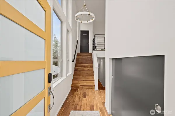 4532 51st PL SW, Seattle, WA 98116