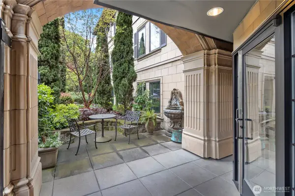 745 Bellevue AVE E #206, Seattle, WA 98102