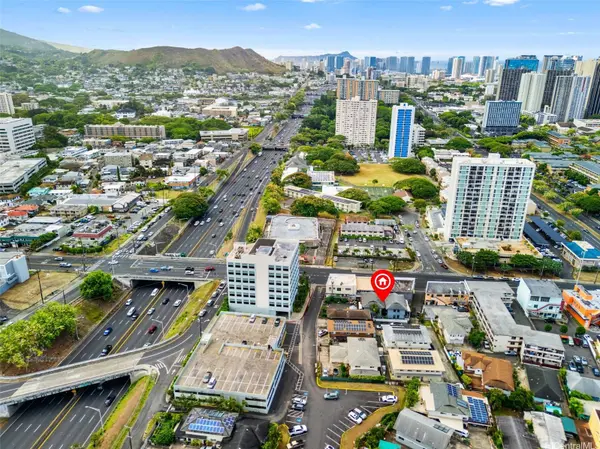 507 Hiram LN, Honolulu, HI 96817