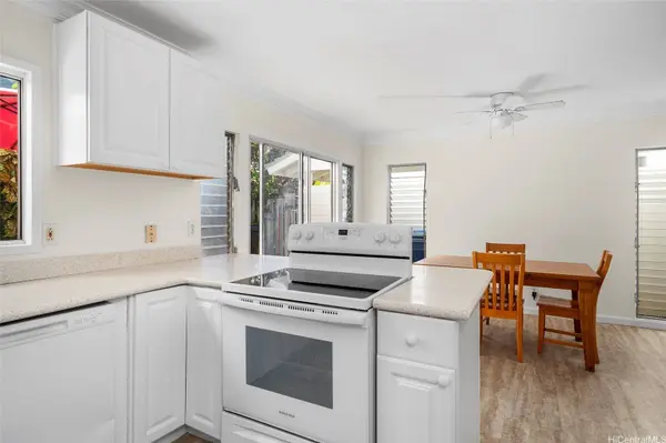 356 Opihikao PL #542, Honolulu, HI 96825