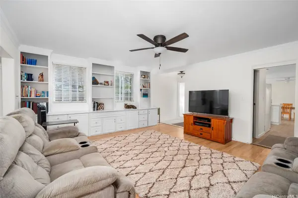 356 Opihikao PL #542, Honolulu, HI 96825