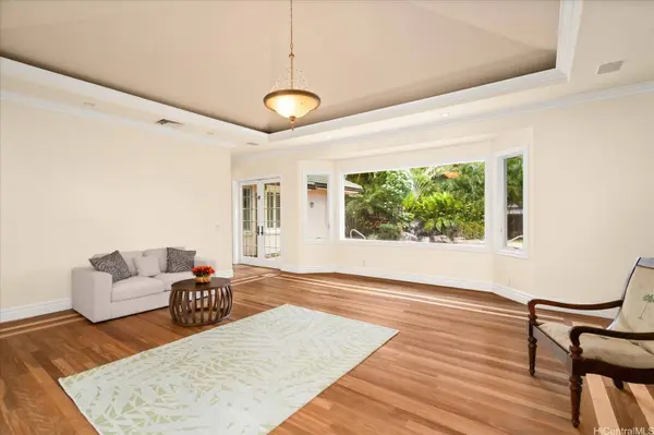 626 W Hind DR, Honolulu, HI 96821