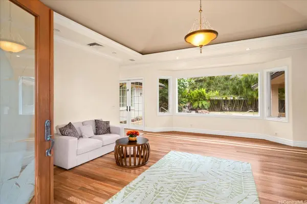 626 W Hind DR, Honolulu, HI 96821