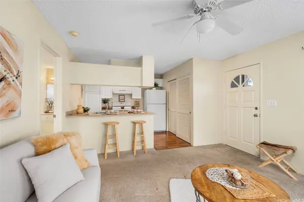 94-1375 Kulewa LOOP #13U, Waipahu, HI 96797