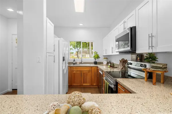 91-1039 Kaimalie ST #2M2, Ewa Beach, HI 96706