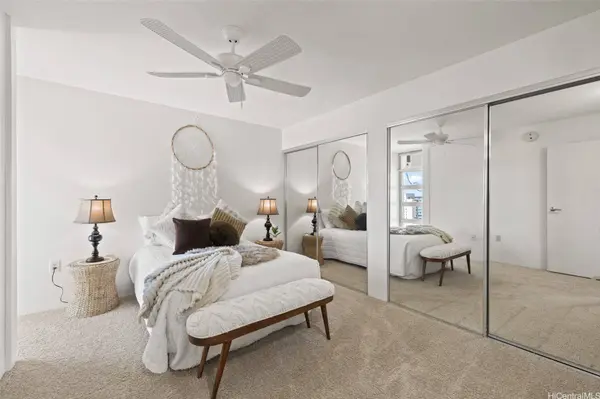 3009 Ala Makahala PL #1804, Honolulu, HI 96818