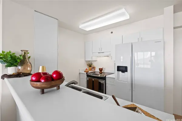 3009 Ala Makahala PL #1804, Honolulu, HI 96818