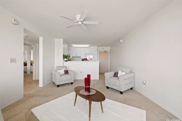 3009 Ala Makahala PL #1804, Honolulu, HI 96818