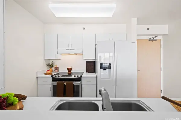 3009 Ala Makahala PL #1804, Honolulu, HI 96818