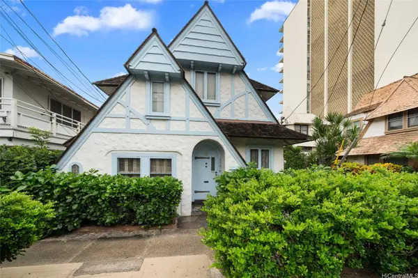 3027 Kalakaua AVE, Honolulu, HI 96815