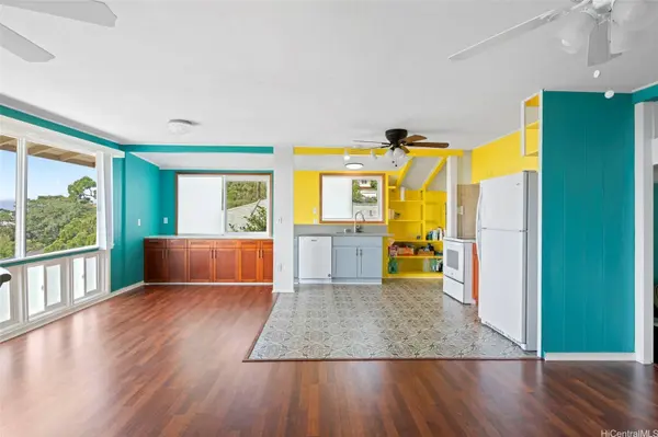 3925 Nioi PL, Honolulu, HI 96816
