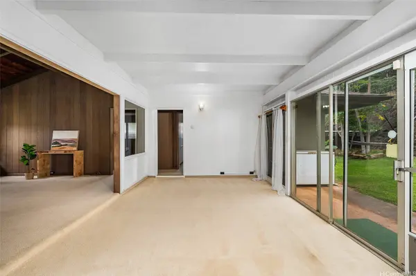 4758 Likini ST, Honolulu, HI 96818