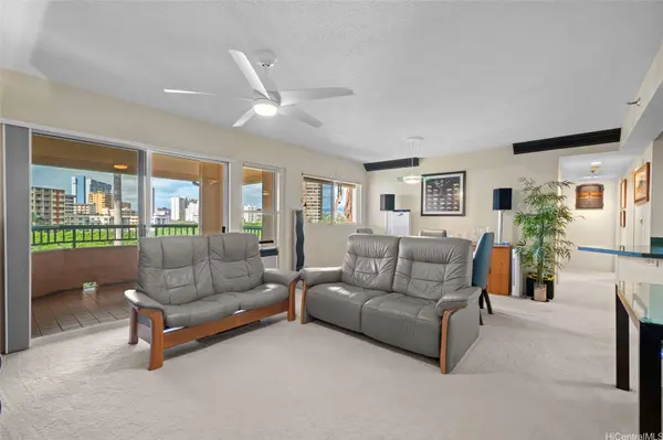 1070 Ala Napunani ST #401, Honolulu, HI 96818