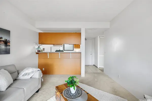 1561 Pensacola ST #405, Honolulu, HI 96822