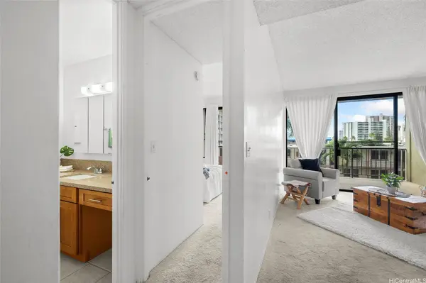 1561 Pensacola ST #405, Honolulu, HI 96822