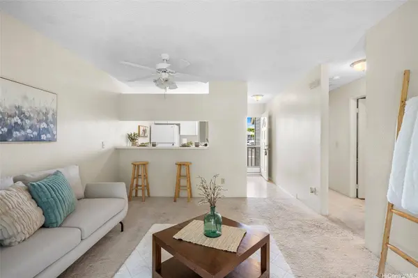 94-211 Paioa PL #K203, Waipahu, HI 96797