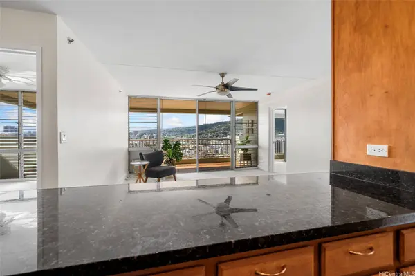 2522 Date ST #1803, Honolulu, HI 96826