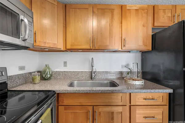 5065 Likini ST #C317, Honolulu, HI 96818