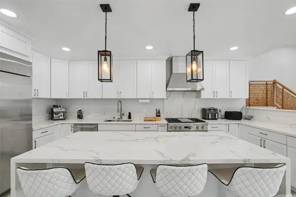 3362 Loulu ST, Honolulu, HI 96822