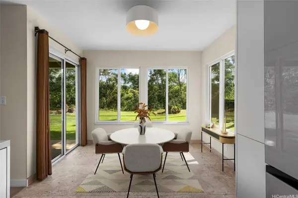 98-2078 Kaahumanu ST #E, Aiea, HI 96701