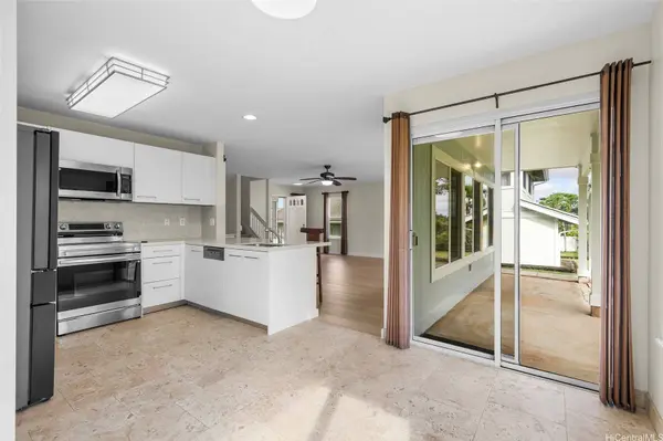 98-2078 Kaahumanu ST #E, Aiea, HI 96701