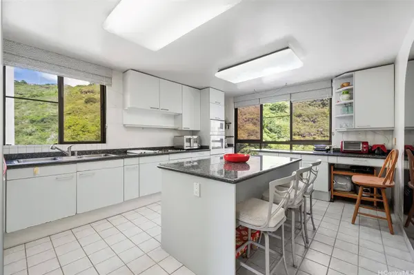 6770 Hawaii Kai DR #801, Honolulu, HI 96825