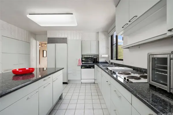 6770 Hawaii Kai DR #801, Honolulu, HI 96825