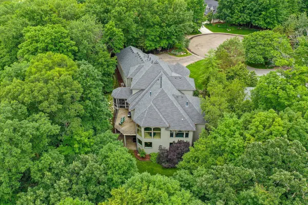 18844 Bearpath TRL, Eden Prairie, MN 55347
