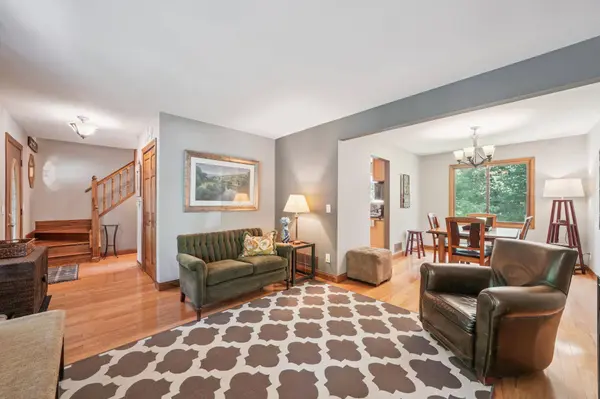 760 Bighorn DR, Chanhassen, MN 55317