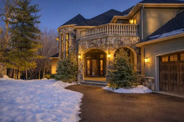 18844 Bearpath TRL, Eden Prairie, MN 55347