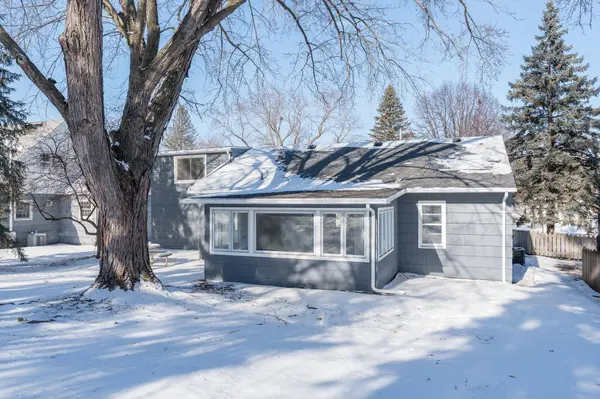513 Blue Earth ST, Mankato, MN 56001