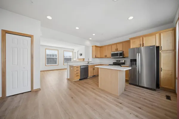 2062 Wellens ST #84, Chaska, MN 55318