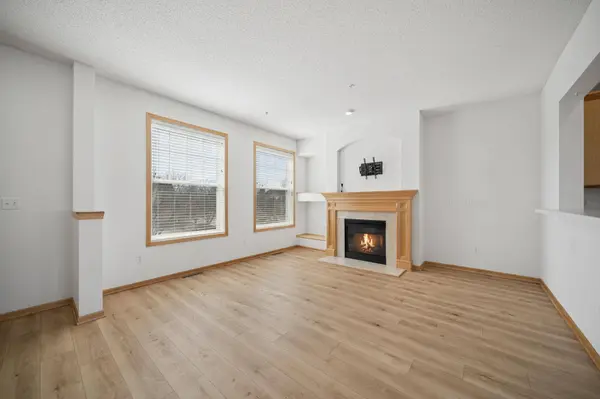 2062 Wellens ST #84, Chaska, MN 55318