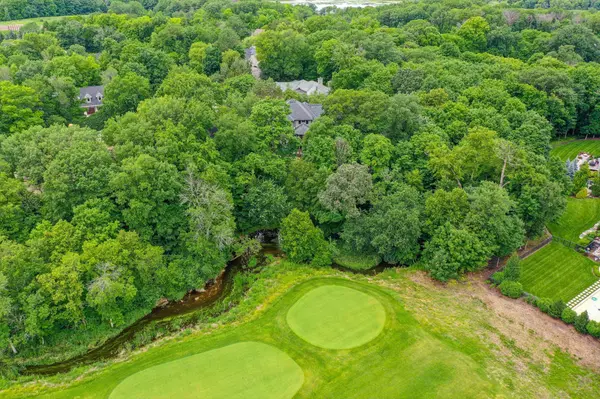 18844 Bearpath TRL, Eden Prairie, MN 55347