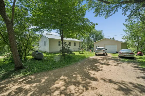 20334 A ST, Le Center, MN 56057